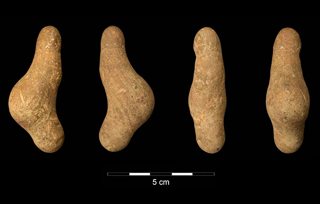 Vier Ansichten der Frauenfigur von Waldstetten Copyright/Quelle: Simon Fröhle / Universität Tübingen