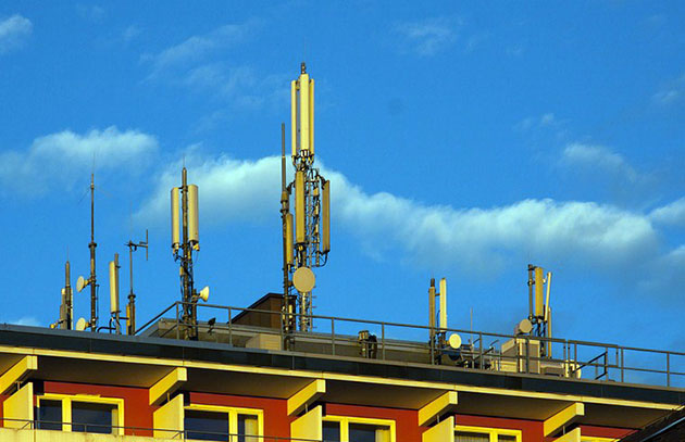 Symbolbild: Mobilfunk. Copyright: stux (via Pixabay.com) Pixabay License
