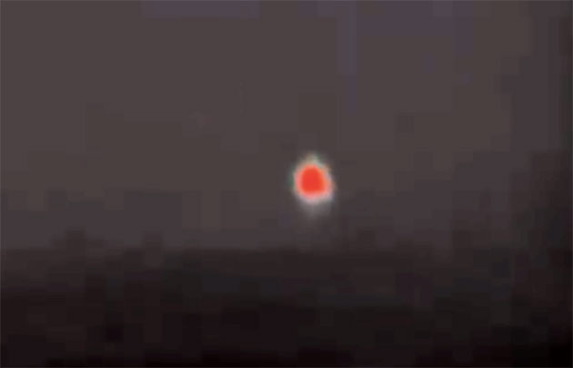 Zeigt dieses Standbild aus der TV-Doku „Expedition Bigfoot“ die Wärmebildaufnahme eines der legendären nordamerikanischen „Waldmeschen“? Copyright/Quelle: Expedition Bigfoot / TravelChannel.com