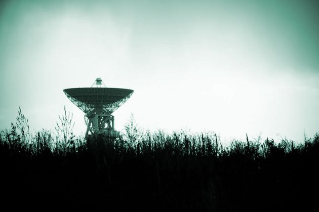 Symbolbild: Radioteleskop Copyright: via Pixabay.com / Pixabay License
