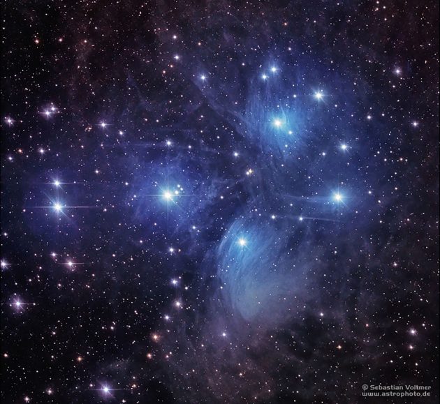 Teleskopaufnahme der Plejaden. Copyright: Dr. Sebastian Voltmer, www.weltraum.com