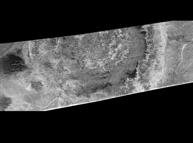 Die Cassini-Radar-Aufnahme zeigt Teile von Menrva, dem größten Krater auf dem Saturnmond Titan. Copyright: NASA