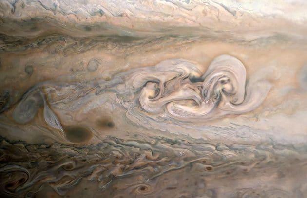 Symbolbild: Blick der NASA-Sonde „Juno“ in die wolkenschwere Atmosphäre des Jupiter. Copyright: NASA/JPL-Caltech/SwRI/MSSS