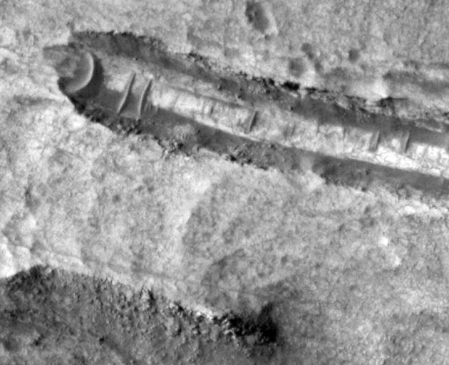 Original-Aufnahme der NASA-Mars-Sonde Mars Reconnaissance Orbiter (MRO) vom 29. Dezember 2006. Copyright: NASA