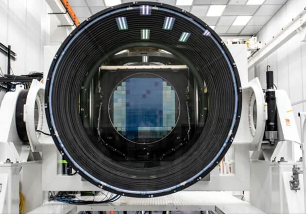 Die 3,2 Milliarden Pixel Kamera des LLST des Vera C. Rubin Observatory in Chile. Copyright: www.lsstcorporation.org