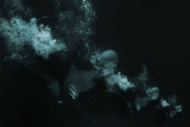 Symbolbild: Ertrinkender Copyright/Quelle: grewi.de nach Vorlage von Engin_Akyurt (via Pixabay.com) / Pixabay License