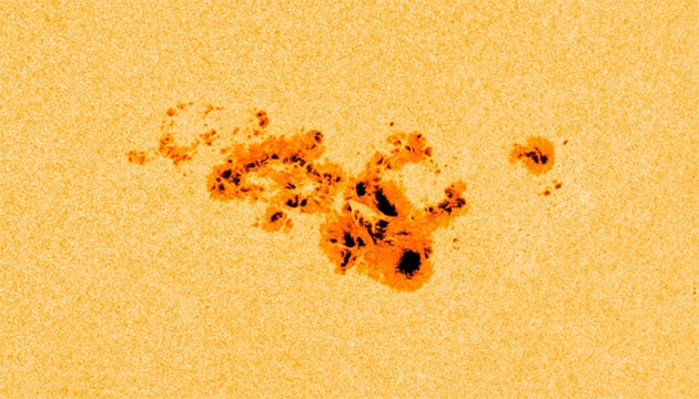 Detailansicht der Sonnenfleckeregion "AR3664".Copyright: NASA/SDO/HMI