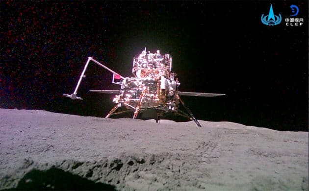 Aufnahme der Landeeinheit der Mission „Chang‘e-6“, aufgenommen von einem Mini-Rover. Copyright: CNSA
