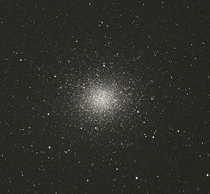 Blick auf Omega Centauri am Nachthimmel.Copyright: Paul Martinez & Philip Brents (via WikimediaCommons) / Free Art License 1.3