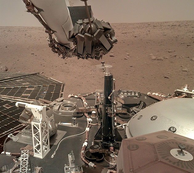 Inisght-Selfie am 10. Missionstag auf dem Mars.Copyright: NASA/JPL-Caltech