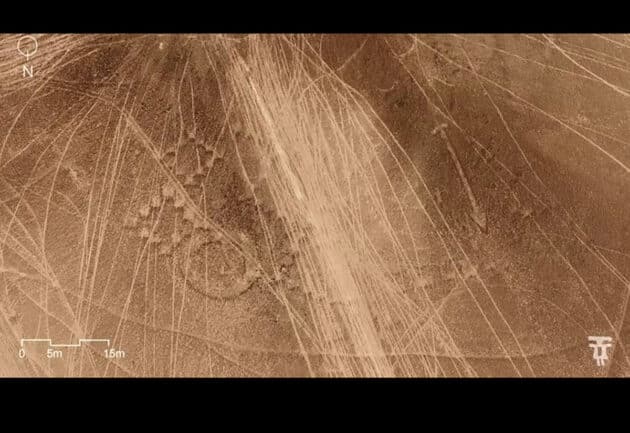 Massive Schäden durch Fahrzeuge überziehen die Geoglyphen nahe Alto Barranco in der chilenischen Atacama-Wüste. Copyright/Quelle: Fundación Desierto de Atacama