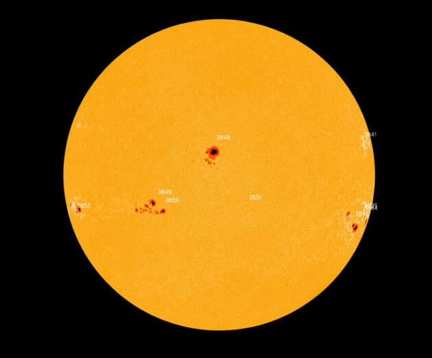 Die Sonne am 9. Oktober 2024.Copyright: SDO/HMI / spaceweather.com