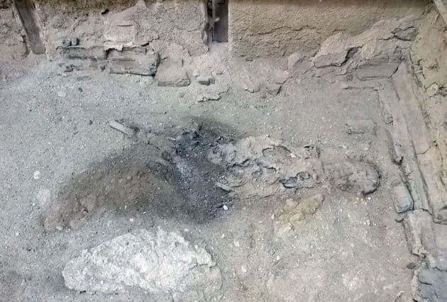 Die sterblichen Überreste des in seinem Bett von den pyroklastischen Strömen überraschten Opfers in Herculaneum. Copyright: Pier Paolo Petrone