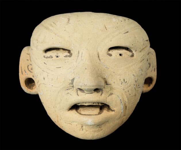 Das tätowierte Gesicht einer der Puppen. Copyright/Quelle: J. Przedwojewska-Szymańska/PASI / Antiquity (2025)