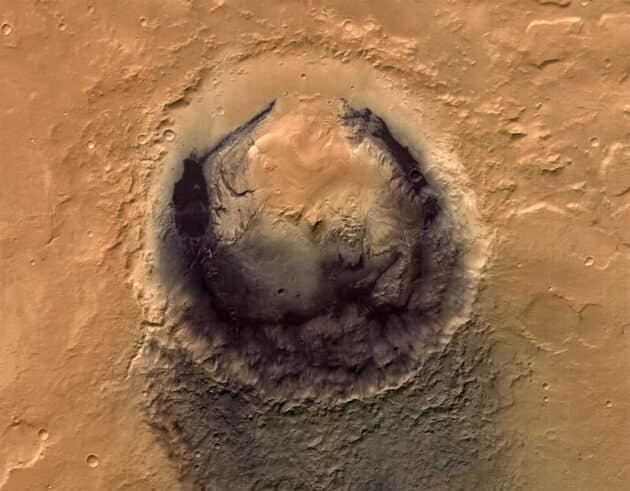 Blick der ESA-Sonde „Mars Express“ auf den Mars-Krater Gale, dem Arbeitsort des NASA-Rovers „Curisoty“ Copyright: ESA