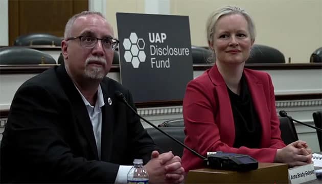 Teilnehmer des dritten Panels: Mike Gold und Anna Brady-EstevezCopyright: UAPDF