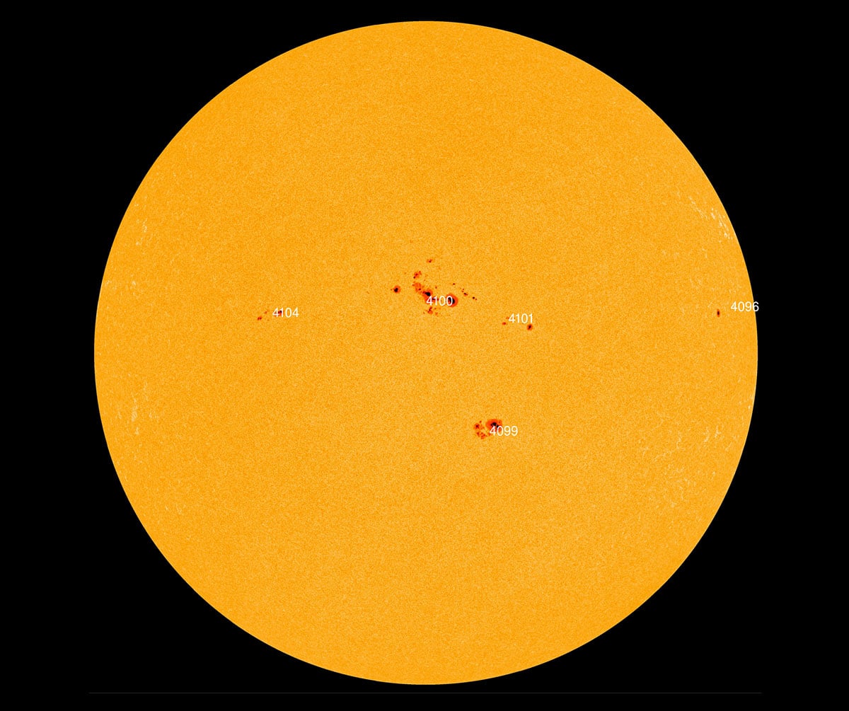 Ein aktueller Blick auf die Sonnenscheibe (1. Juni 2025).Copyright: NASA/SDO