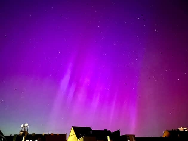 Polarlichter über Saarbrücken, in der Nacht auf den 11. Mai 2024.Copyright: A. Müller für grenzwissenschaft-aktuell.de