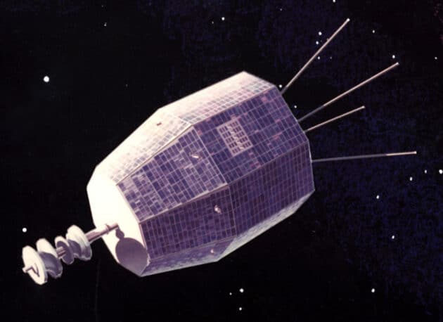 Künstlerische Darstellung des NASA-Satelliten „Relay 2“ Copyright: Gemeinfrei