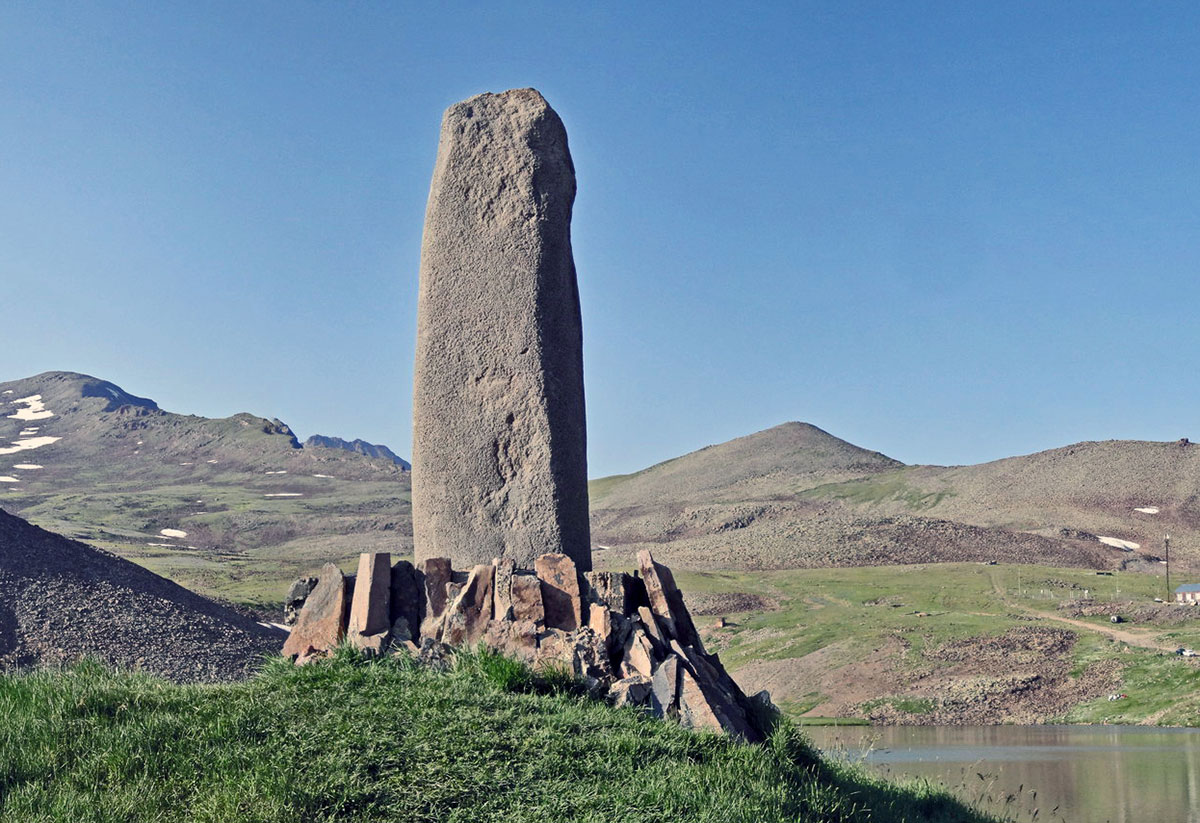 Ein Vishap nahe Antarut.Copyright: Vahe Martirosyan (via WikimediaCommons) / CC BY-SA 2.0