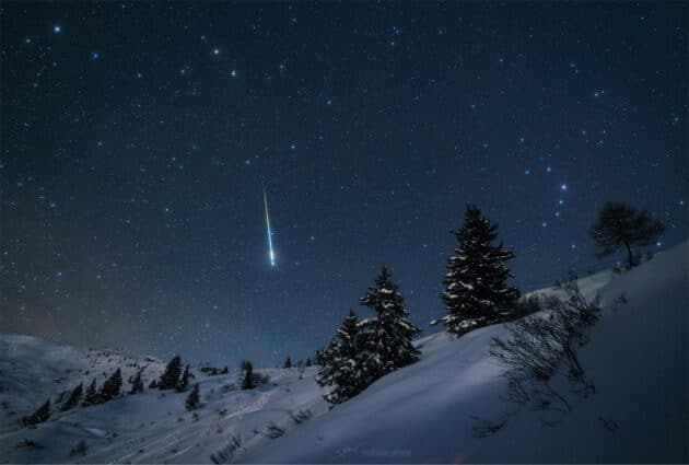 Symbolbild: Ein heller Meteor, hier über der Mont-Blanc-Gruppe Anfang Januar 2024. Copyright: Dr. Sebastian Voltmer, weltraum.com