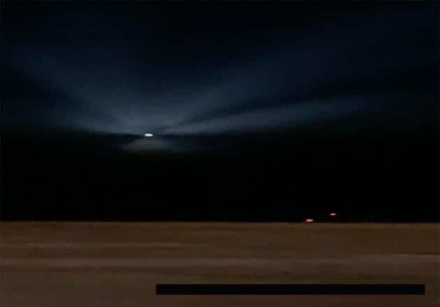 Standbild aus einem von 50 „UFO-Videos“, die mit der zweiten Tranche an UFO-Akten vom US-Kriegsministerium am 22. Mai 2026 veröffentlicht wurden. Copyright: US Dept. of War (DOW/PURSUE)