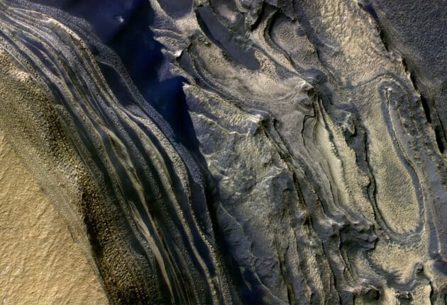 Eisschichten auf dem Mars, wie jene in der Mars-Region Chasma Boreale, bewahren ein empfindliches Archiv klimatischer Schwankungen. Copyright: NASA/JPL/Univ. of Arizona